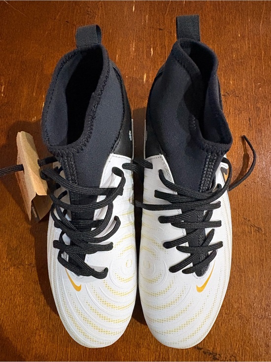 Nike Shoes - Nike White and Black Phantom Luna II Soccer Cleats with Gold Accents